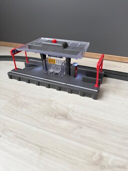 Predám vlakovú súpravu Märklin s prislusenstvom - 11