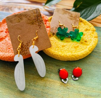 Živicové handmade náušnice - 11