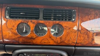 Jaguar XK XK8 4.0 Coupé - 11