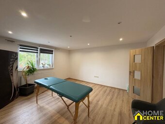 NA PREDAJ 4 izbový zrekonštruovaný rodinný dom v Kolárove - 11