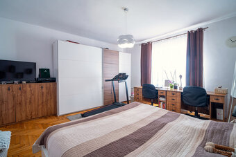 Na predaj dva rodinné domy na jednom pozemku v Krásnohorskom - 11