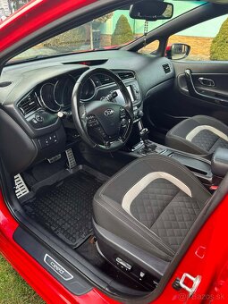 KIA CEED SPORTS GT-line 1,6 - 100KW - 11