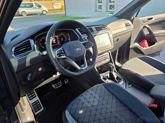 VW TIGUAN R-LINE r.v. 2024 2.0 CRTDI 110KW 4X4 DSG FUL VÝBAV - 11