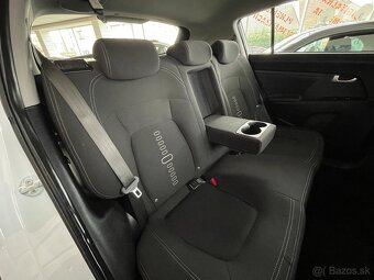 Kia SPORTAGE 1.6 Benzín GDI - 11