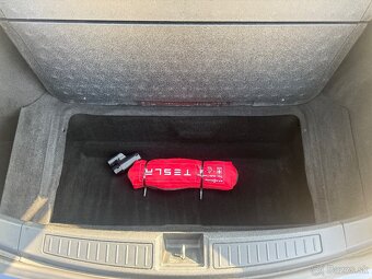 Tesla Model S 85 - Nabíjení ZDARMA AUTOPILOT - 11