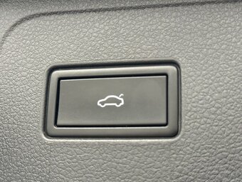 VW PASSAT GTE 1.4 PLUGinHybrid 2020 ...21000 s DPH - 11