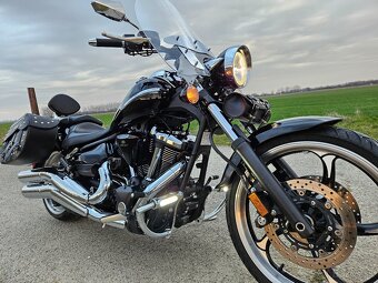 Yamaha xv 1900 raider - 11