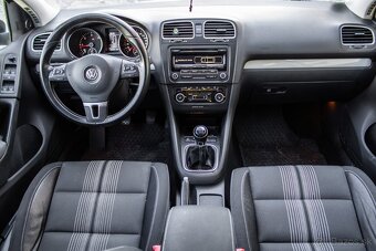 Volkswagen Golf 2.0 TDI Match Edition Premium - 11