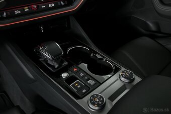 VW Touareg 3.0TDI 210kW R-line Tažné HUD 360 Dynaudio ZÁRUKA - 11