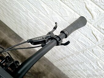 Predám bicykel BMC Twostroke 01 Three Carbon 29" - 11