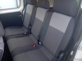 Predám VW Caddy 1,6 tdi Maxi DPH  375 tis. km - 11