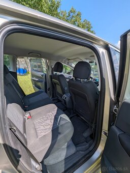 Peugeot 3008 1,6 HDi - 11