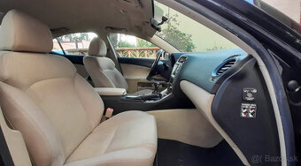 Lexus IS 220D - 11