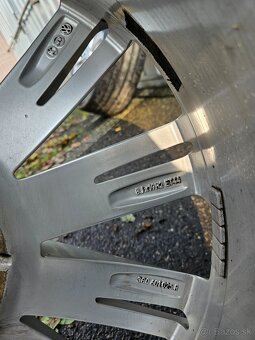 Letní alu kola Verona 19" VW Passat 235/40 R19 - 11