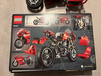 LEGO Technic 42107 Ducati Panigale V4 R - 11