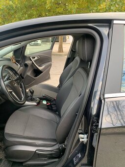 Opel Astra J Cosmo. 1.4 - 11