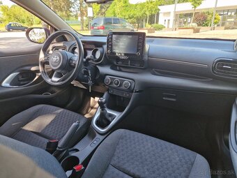 Toyota Yaris 1.5 Dynamic Force Comfort MDS - 11
