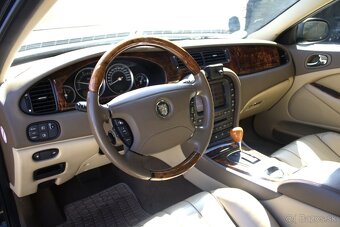 Jaguar S-Type 2.7 V6 Executive AT6, 152kw - 11