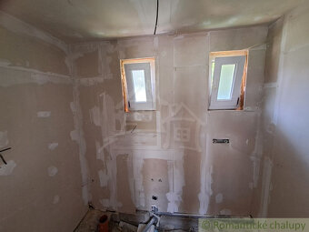 Rozostavaná chatka v rekreačnej oblasti Moravany nad Váhom - 11