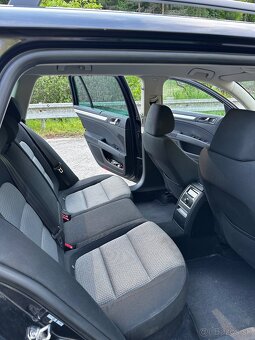Škoda Superb 2010 2.0 125kW - 11
