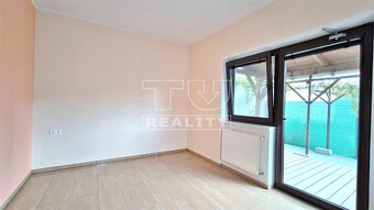 Rodinný dom - 2 samostatné byty, priestranná terasa a... - 11