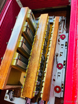 Predám nemeckú heligónku Hohner Overture V 5 hlasná, CF + po - 11