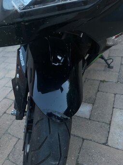 Kawasaki Ninja 300 ABS - 11