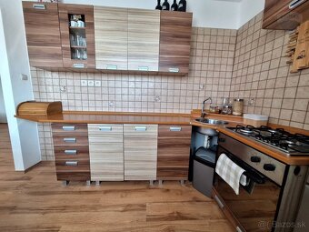 Zrekonštruovaný 2 izbový byt na PREDAJ - 11