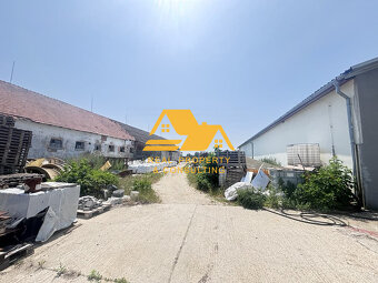 Prenajmem priemyselný areál s 2 výrobnými halami v obci Zemn - 11