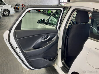 Hyundai i30 CW 1.5i CVVT Classic - 11