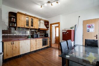 Exkluzívne na predaj rodinný dom s pozemkom o rozlohe 750m2  - 11