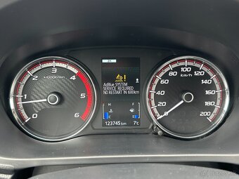 Mitsubishi L 200 Invite 2.2 DID MY20, r.v.: 2020 - 11