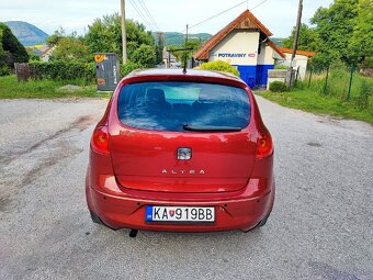 SEAT ALTEA 1.6 MPI 75KW 156000KM NOVÁ STK - 11