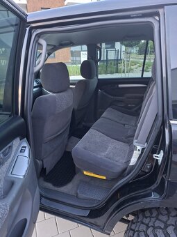 Toyota Land Cruiser - 11