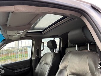 Nissan Navara 4WD s uzávierkou - 11