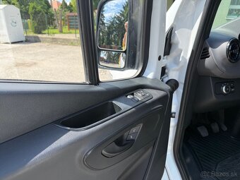 Mercedes-Benz Sprinter 211 - 11