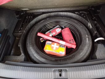 Volkswagen Tiguan - 11