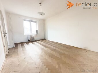 2 izbový byt v centre mesta Rimavská Sobota - nám. Š.M.Daxne - 11