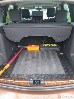 Predam Dacia Duster 1.5 dci - 11
