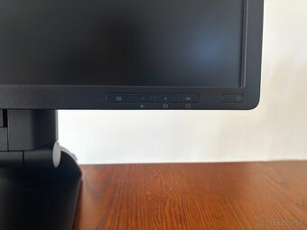 HP EliteDisplay E221c - 11