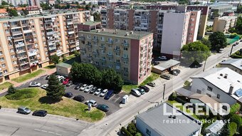 Garsónka Nové Mesto nad Váhom, balkón, rekonštrukcia, zariad - 11