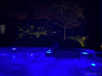 Luxury family villa with pool and jacuzzi - 11