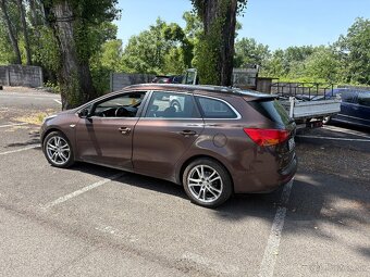 Kia ceed 1,6 crdi 94kw - 11