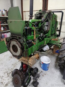 Traktor John deere 3130 - 11