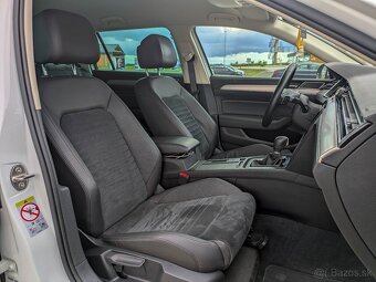 Volkswagen Passat Variant 2.0 TDI 140kW Highline R-Line DSG - 11