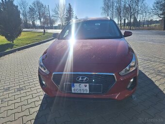 HYUNDAI I30 COMBI 1,4 BENZÍN ROK 2018 - 11