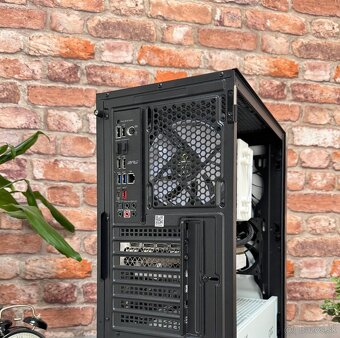 Ryzen 7 5800X\32GB\RTX 3070\SSD\750W Zdroj - 11