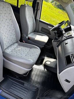 Predám Volkswagen caravelle LONG 2.0tdi 75kw 2012 8miestny - 11