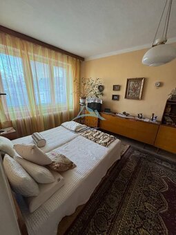 Na predaj 3 izbový byt na prízemí v centre mesta Šahy. - 11