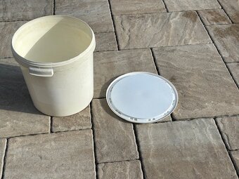 Predám smaltované a pozinkovaná hrnce na zabíjačku,zaváranie - 11